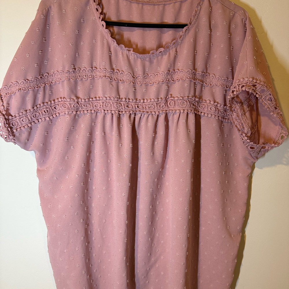 Pink Lace Trim Women's Plus Size Top